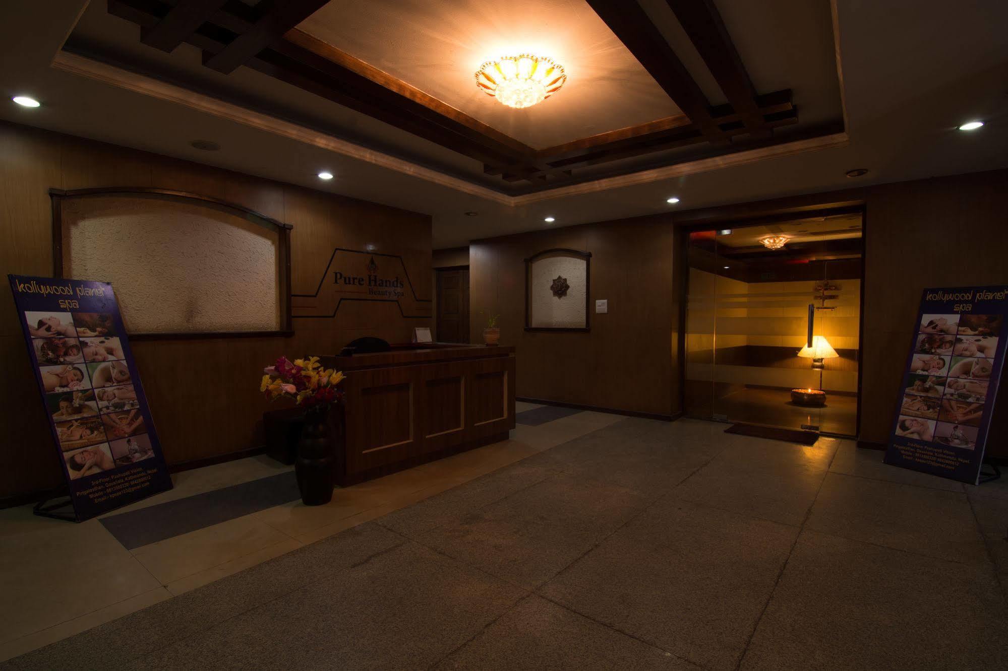 The Amadablam Hotel Kathmandu Exterior photo