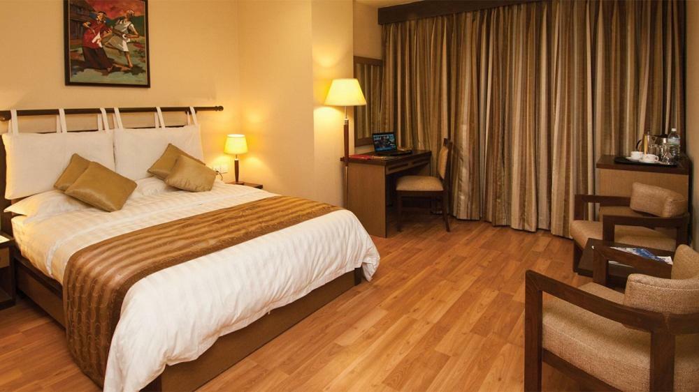 The Amadablam Hotel Kathmandu Exterior photo